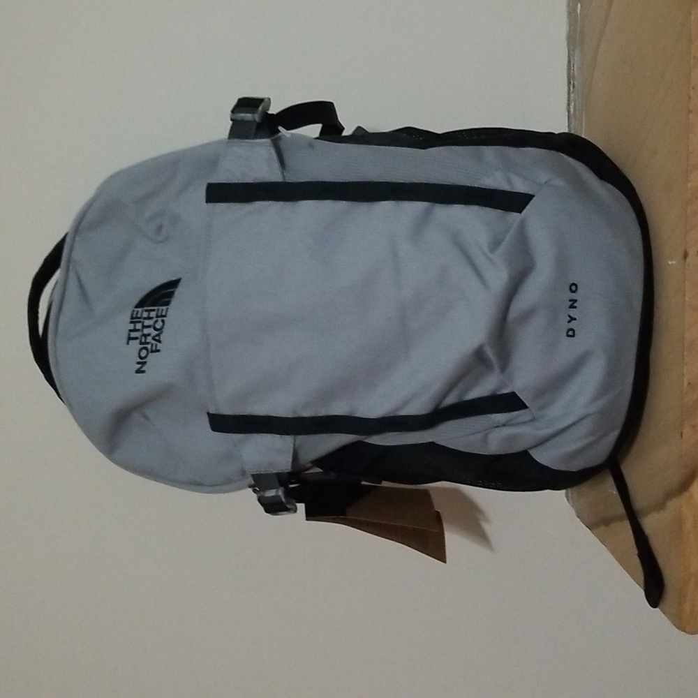 NEW! THE NORTH FACE DYNO Dark Heather/ Black Backpack 12.16 - Picture 6 of 8